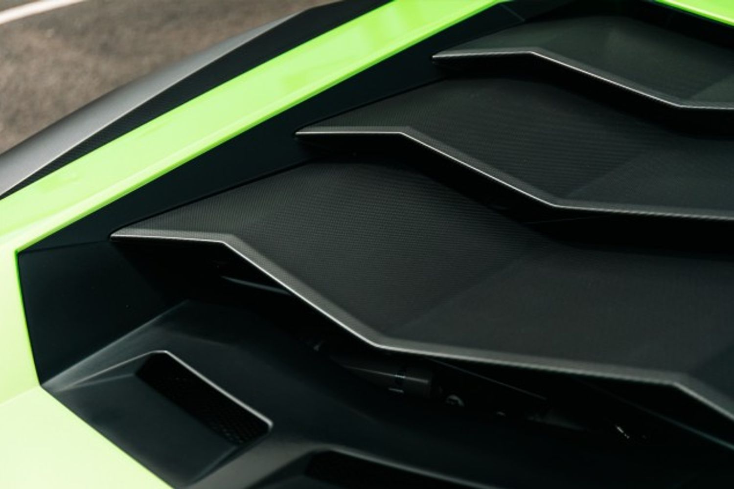 LAMBORGHINI AVENTADOR COUPE 6.5 LP 750-4 SUPERVELOCE 2DR SEMI AUTOMATIC