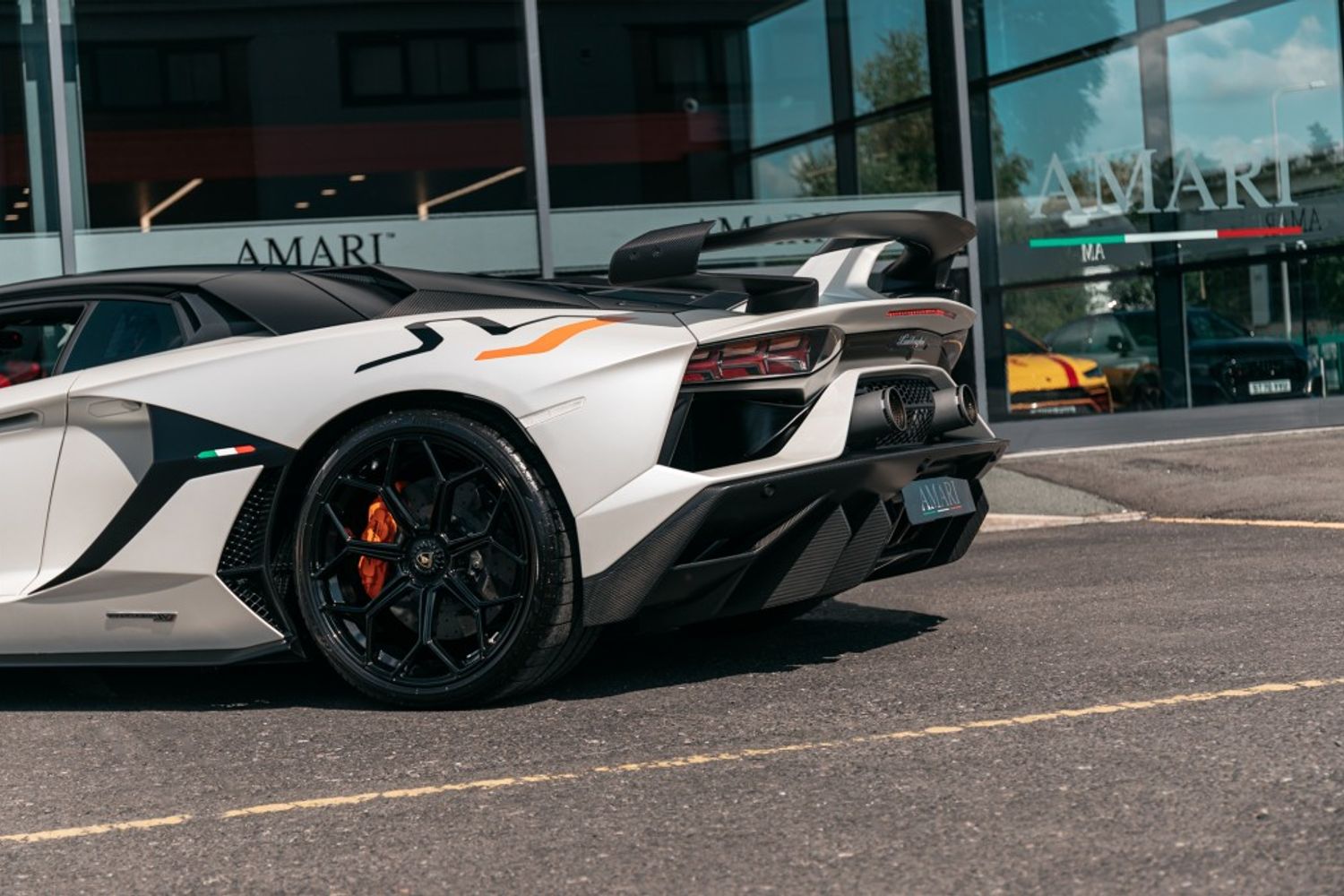 LAMBORGHINI AVENTADOR COUPE 6.5 LP 770-4 SVJ 2DR SEMI AUTOMATIC