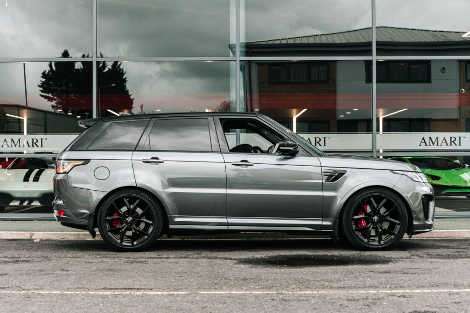 LAND ROVER RANGE ROVER SPORT SVR ESTATE 5.0 SVR 5DR AUTOMATIC