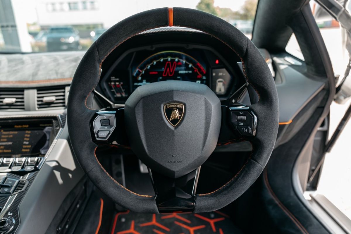 LAMBORGHINI AVENTADOR COUPE 6.5 LP 770-4 SVJ 2DR SEMI AUTOMATIC
