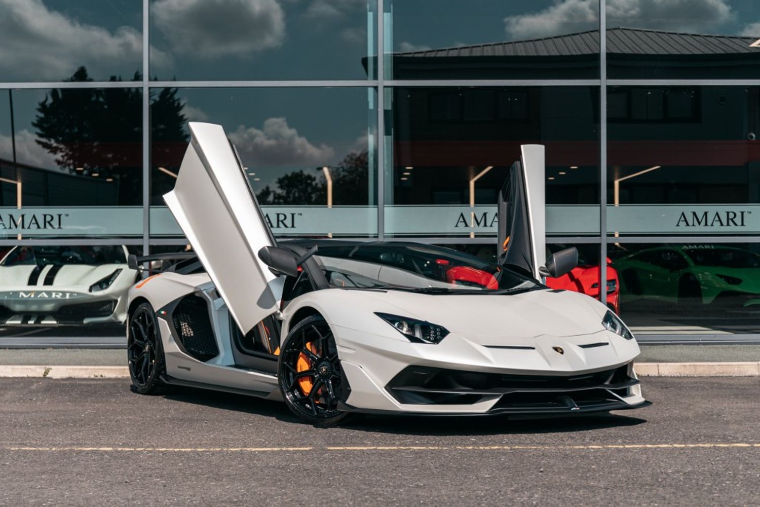LAMBORGHINI AVENTADOR COUPE 6.5 LP 770-4 SVJ 2DR SEMI AUTOMATIC