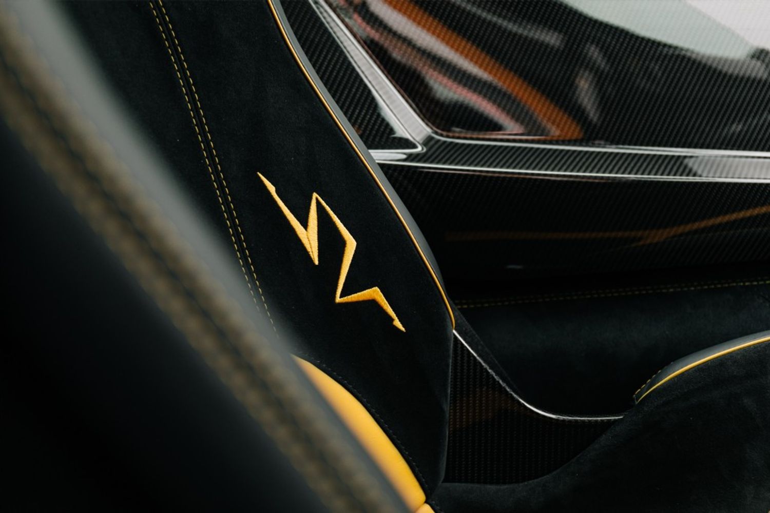 LAMBORGHINI AVENTADOR COUPE 6.5 LP 750-4 SUPERVELOCE 2DR SEMI AUTOMATIC