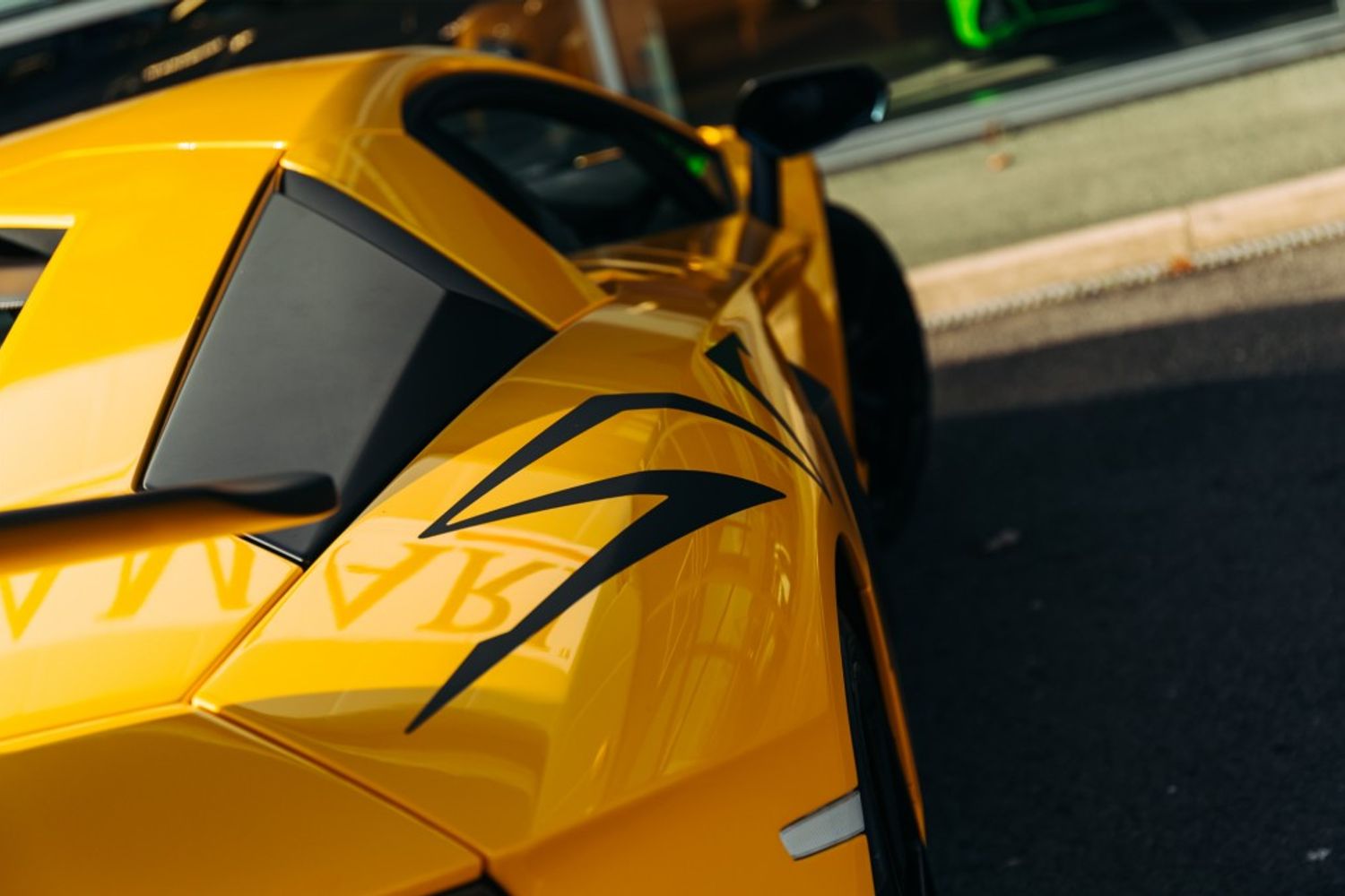 LAMBORGHINI AVENTADOR COUPE 6.5 LP 750-4 SUPERVELOCE 2DR SEMI AUTOMATIC