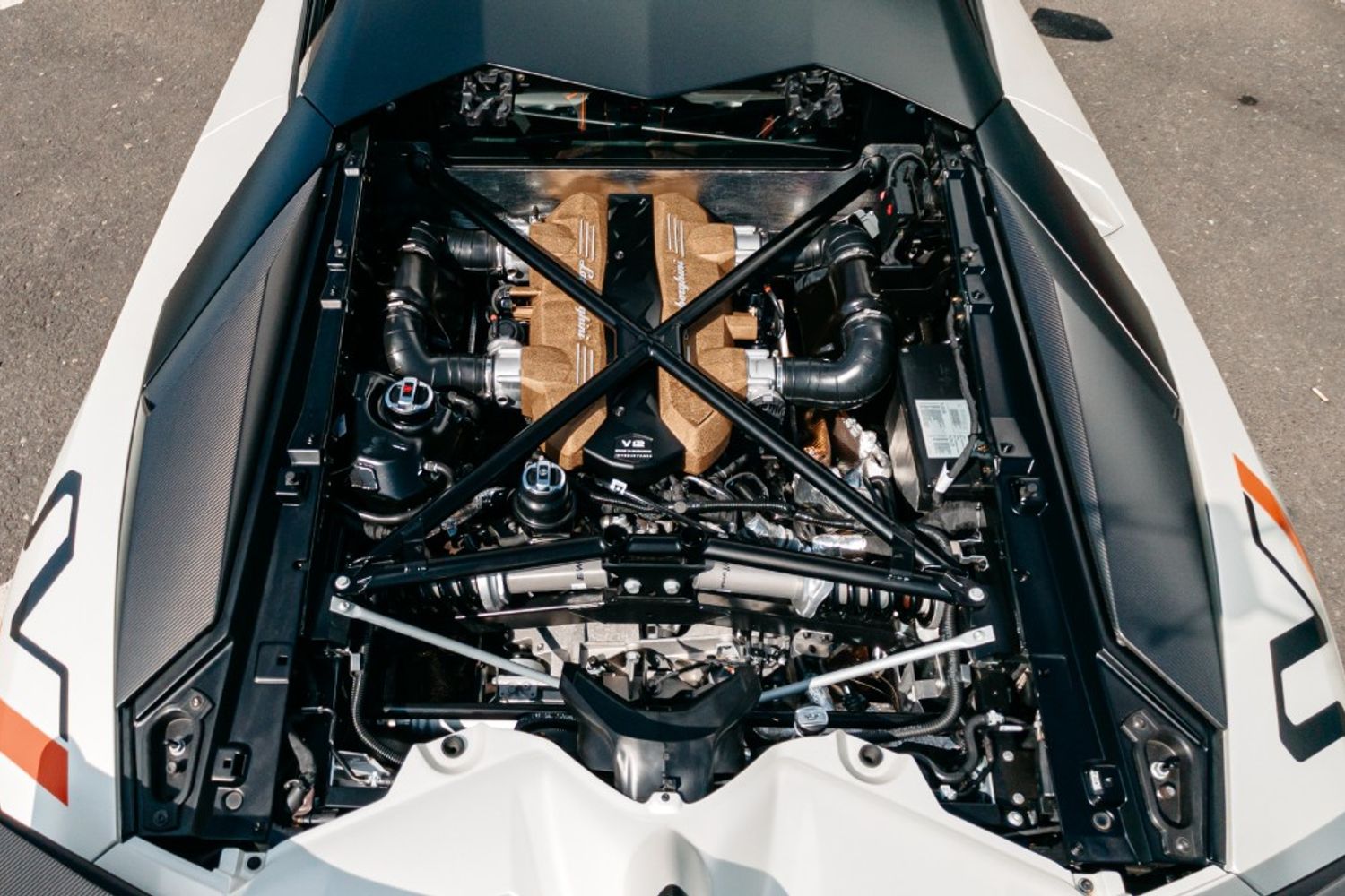 LAMBORGHINI AVENTADOR COUPE 6.5 LP 770-4 SVJ 2DR SEMI AUTOMATIC