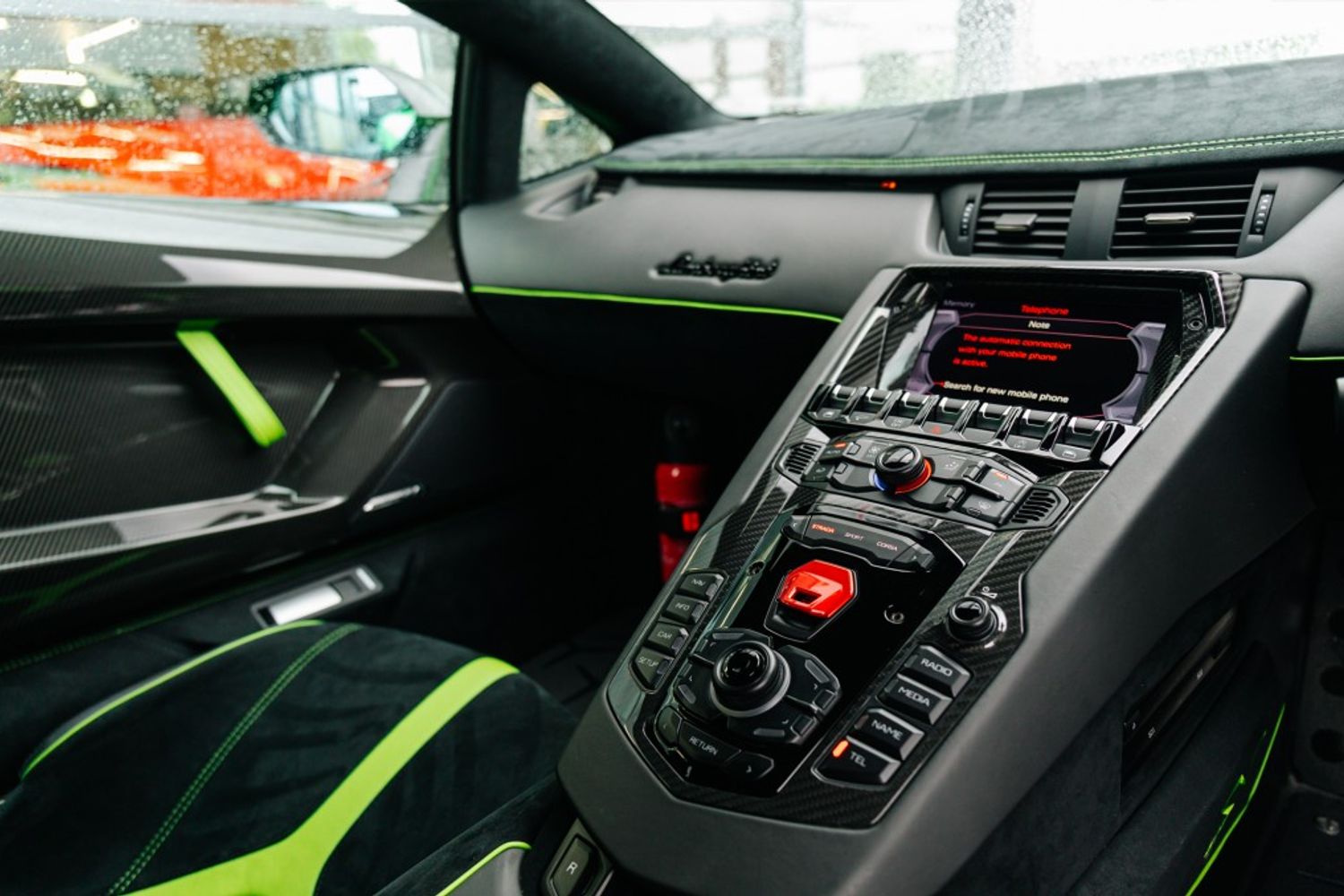 LAMBORGHINI AVENTADOR COUPE 6.5 LP 750-4 SUPERVELOCE 2DR SEMI AUTOMATIC