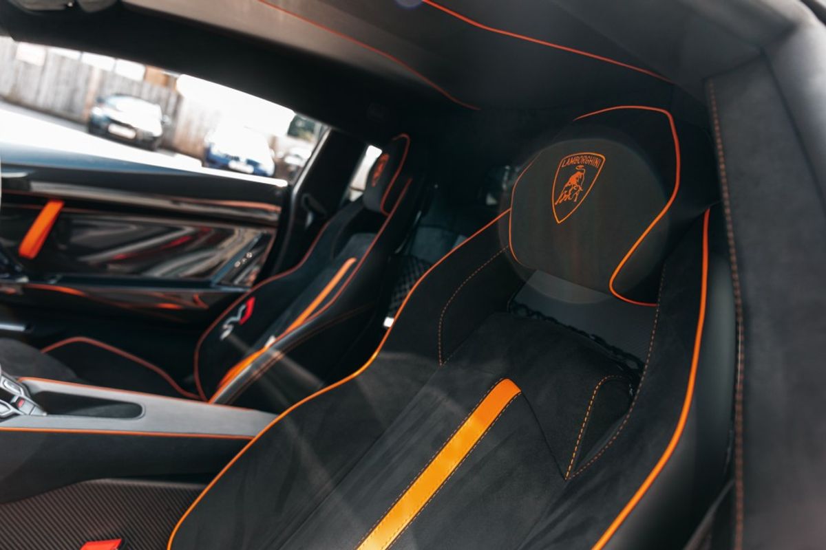 LAMBORGHINI AVENTADOR COUPE 6.5 LP 770-4 SVJ 2DR SEMI AUTOMATIC