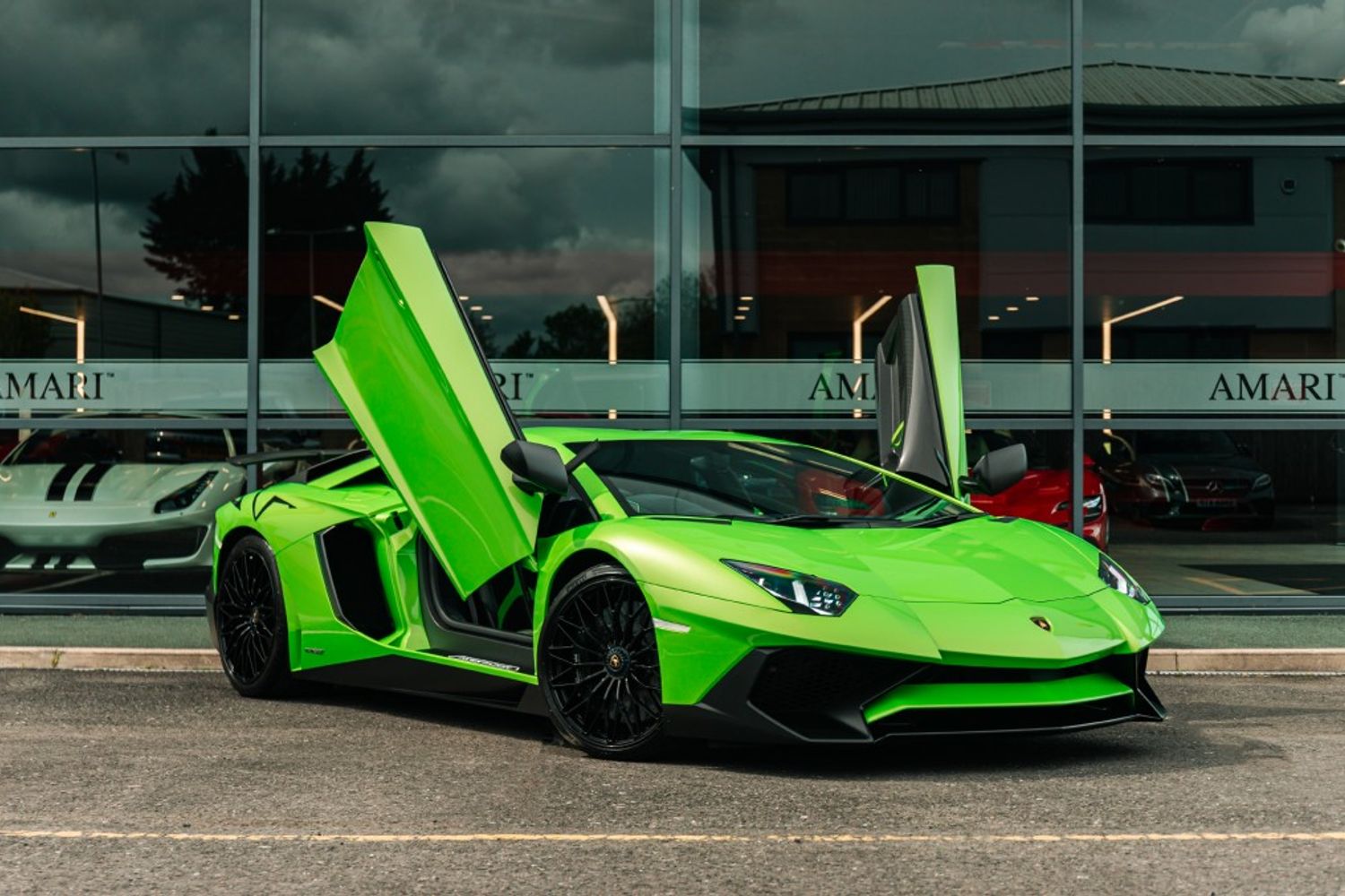 LAMBORGHINI AVENTADOR COUPE 6.5 LP 750-4 SUPERVELOCE 2DR SEMI AUTOMATIC