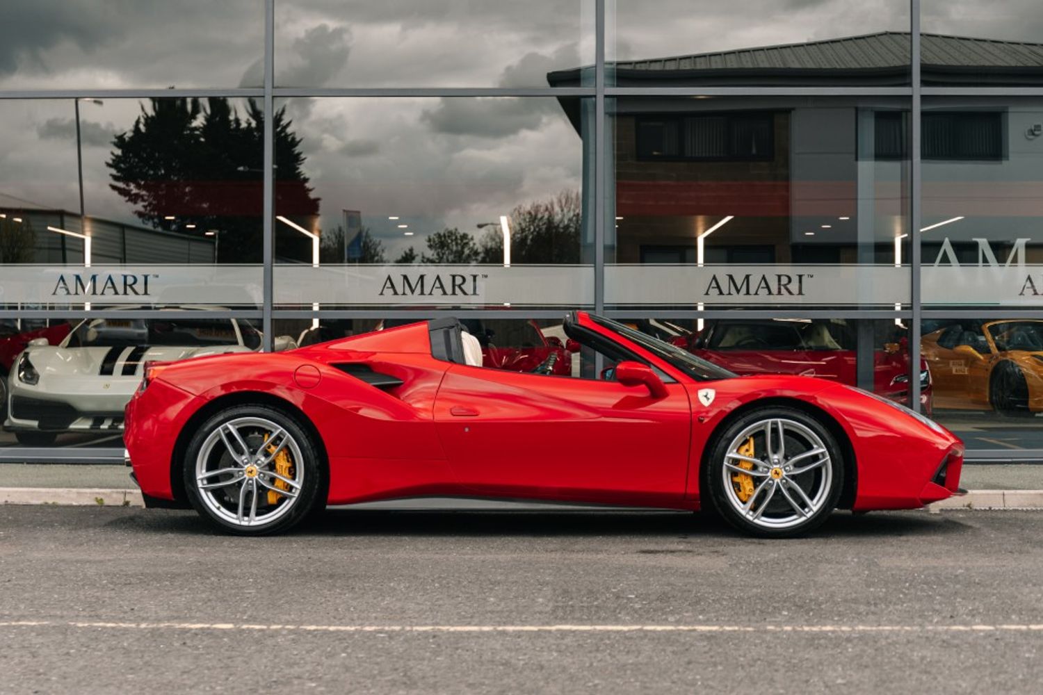FERRARI 488 CONVERTIBLE 3.9 SPIDER 2DR SEMI AUTOMATIC