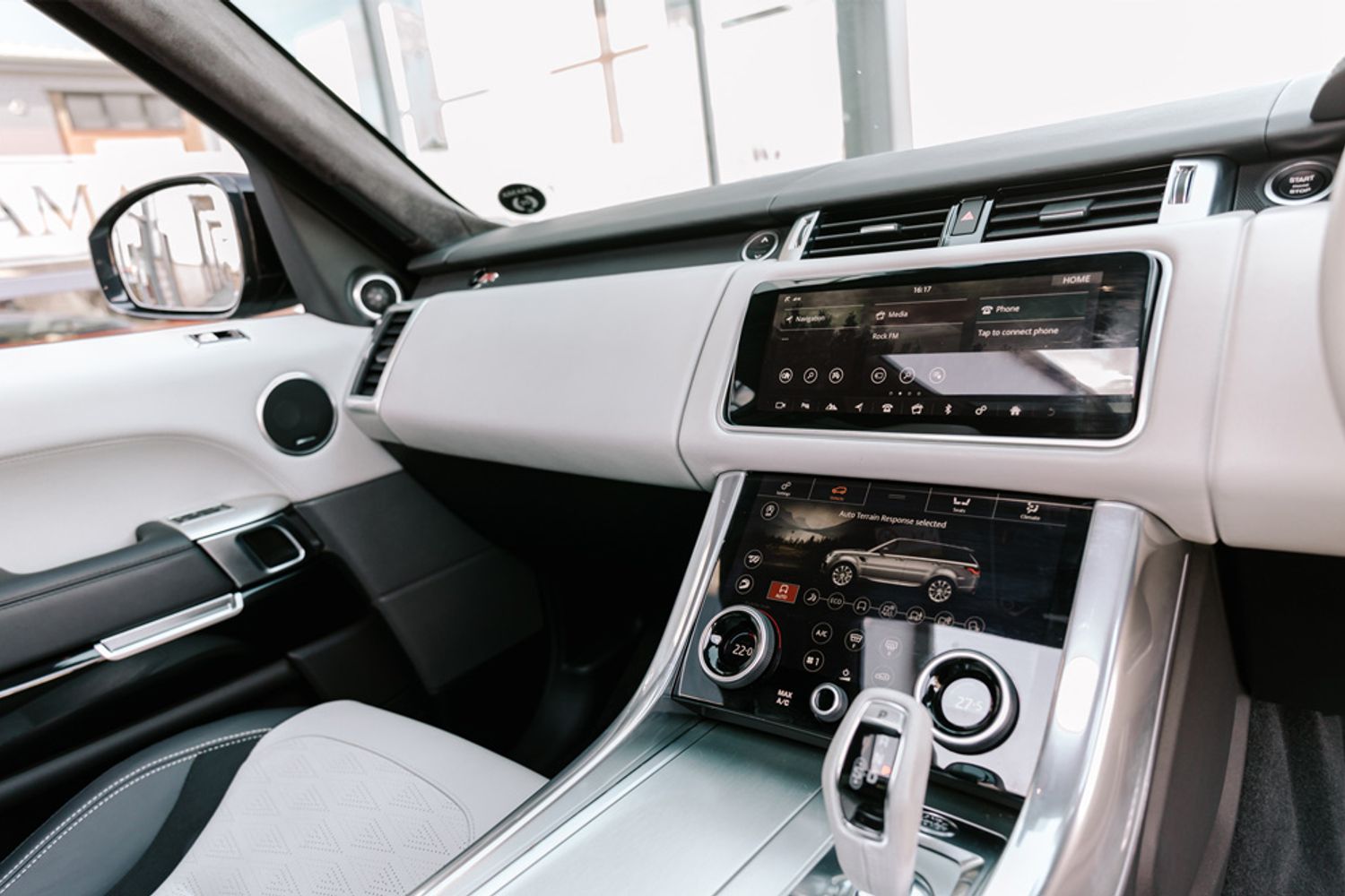 LAND ROVER RANGE ROVER SPORT SVR ESTATE 5.0 SVR 5DR AUTOMATIC