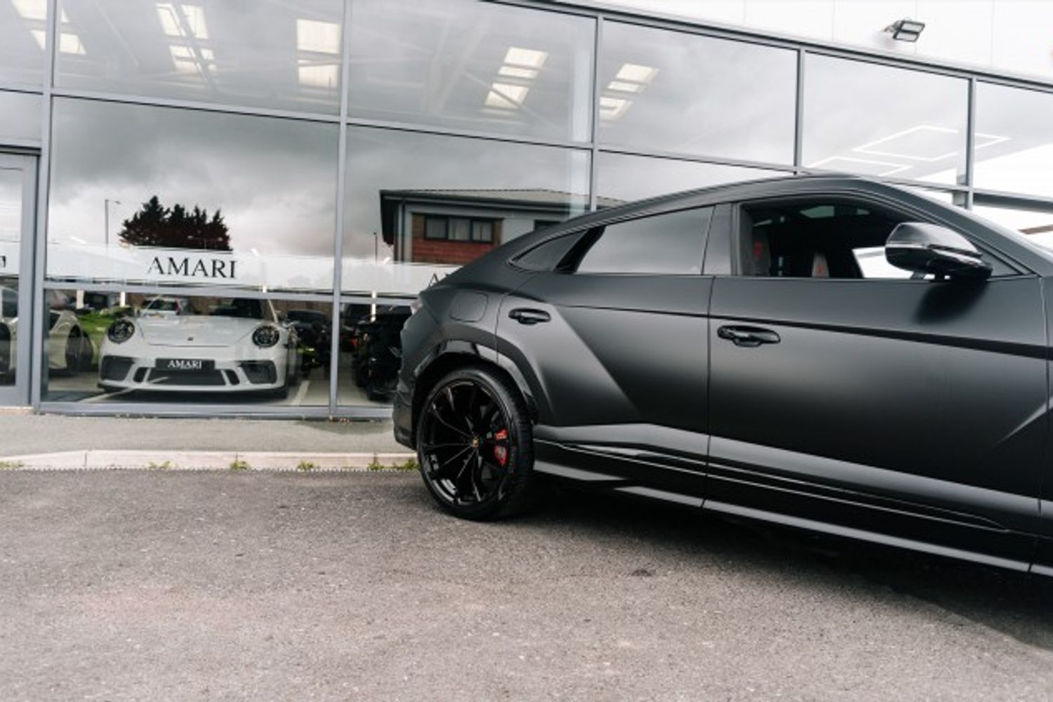 LAMBORGHINI URUS ESTATE 4.0 V8 5DR AUTOMATIC