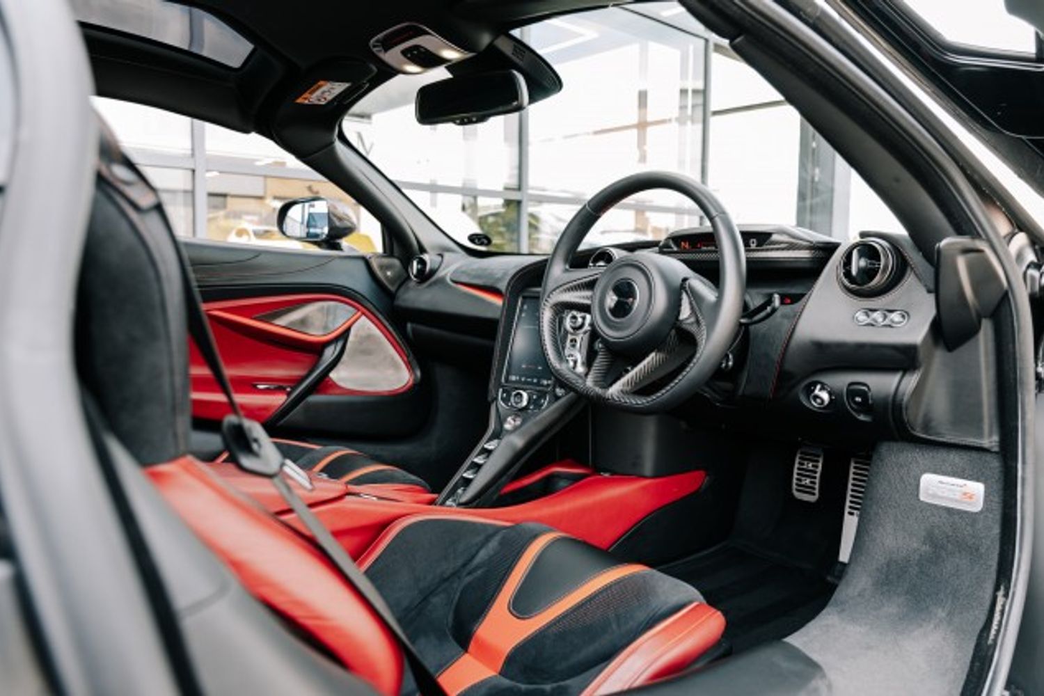 MCLAREN 720S V8 SSG COUPE 4.0 V8 SSG 2DR SEMI AUTOMATIC