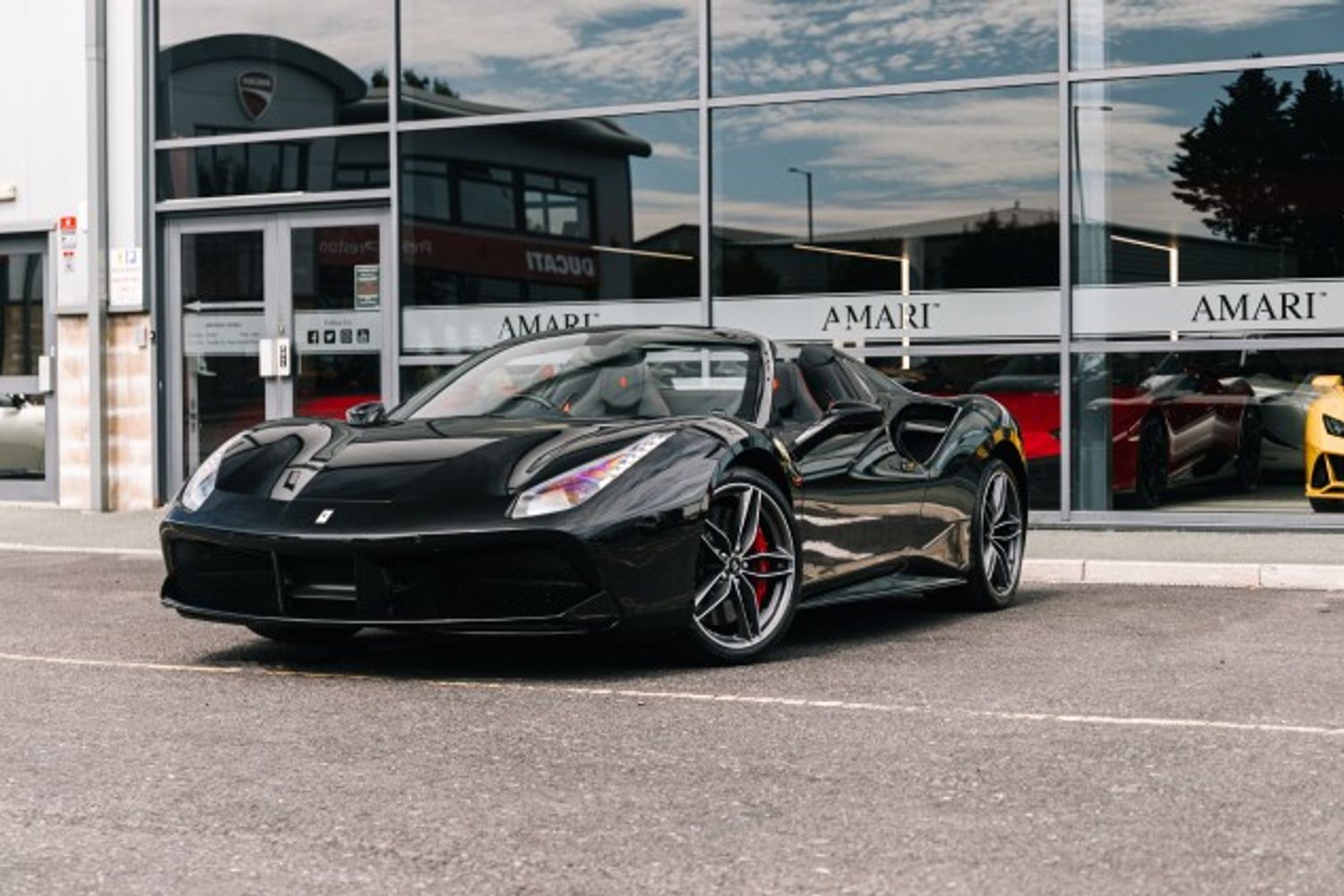 FERRARI 488 CONVERTIBLE 3.9 SPIDER 2DR SEMI AUTOMATIC