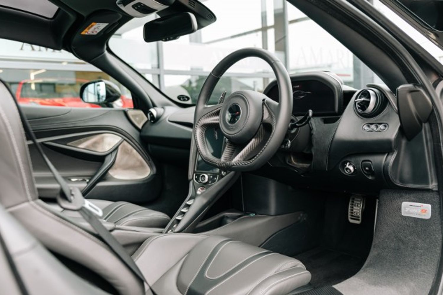 MCLAREN 720 COUPE 4.0 V8 SSG 2DR SEMI AUTOMATIC