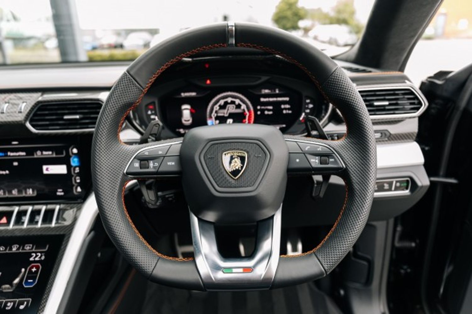 LAMBORGHINI URUS ESTATE 4.0 V8 5DR AUTOMATIC