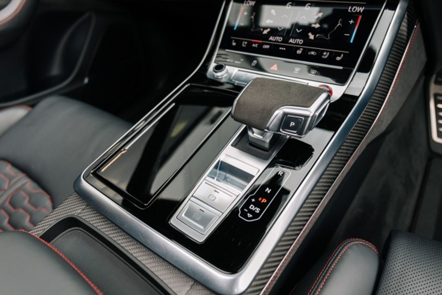 AUDI Q8 RS TFSI QUATTRO VORSPRUNG ESTATE 4.0 RS TFSI QUATTRO VORSPRUNG 5DR AUTOMATIC