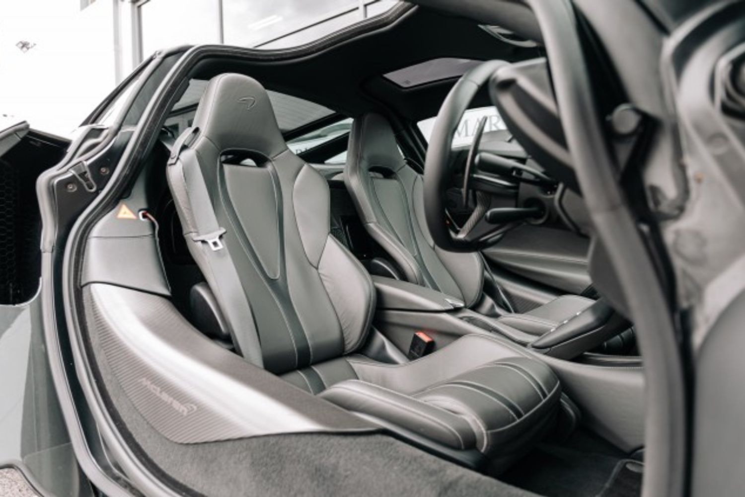 MCLAREN 720 COUPE 4.0 V8 SSG 2DR SEMI AUTOMATIC
