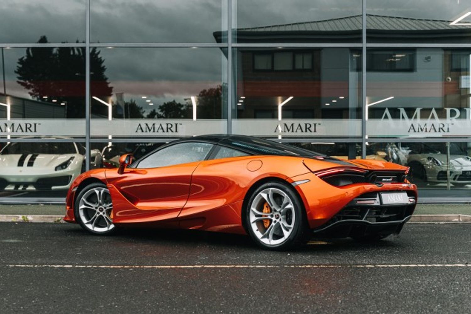 MCLAREN 720 COUPE 4.0 V8 SSG 2DR SEMI AUTOMATIC