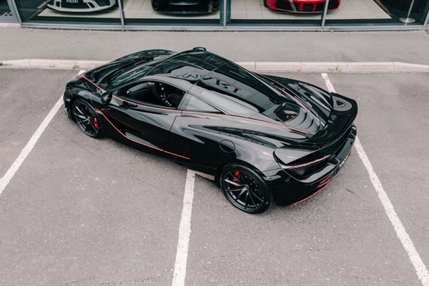 MCLAREN 720 COUPE 4.0 V8 SSG 2DR SEMI AUTOMATIC