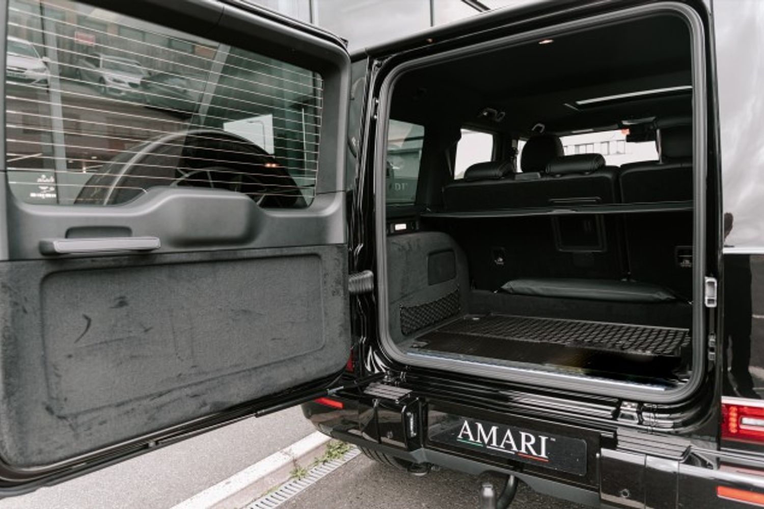 MERCEDES-BENZ G-CLASS G 400 D 4MATIC AMG LINE PREMIUM DIESEL ESTATE 2.9 G 400 D 4MATIC AMG LINE PREMIUM 5DR AUTOMATIC