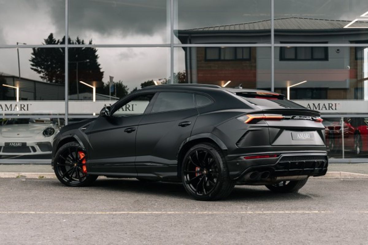 LAMBORGHINI URUS ESTATE 4.0 V8 5DR AUTOMATIC