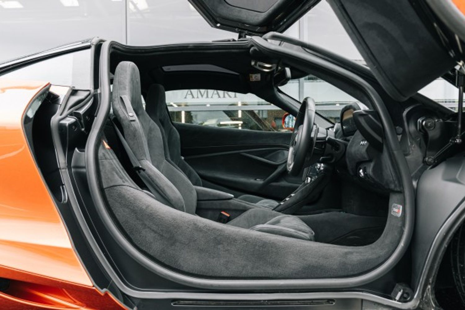 MCLAREN 720 COUPE 4.0 V8 SSG 2DR SEMI AUTOMATIC