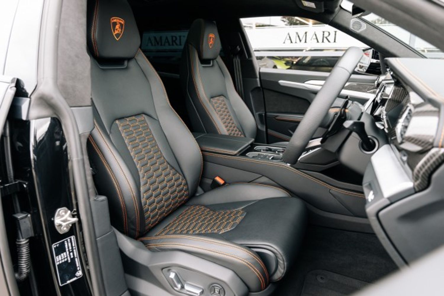 LAMBORGHINI URUS ESTATE 4.0 V8 5DR AUTOMATIC