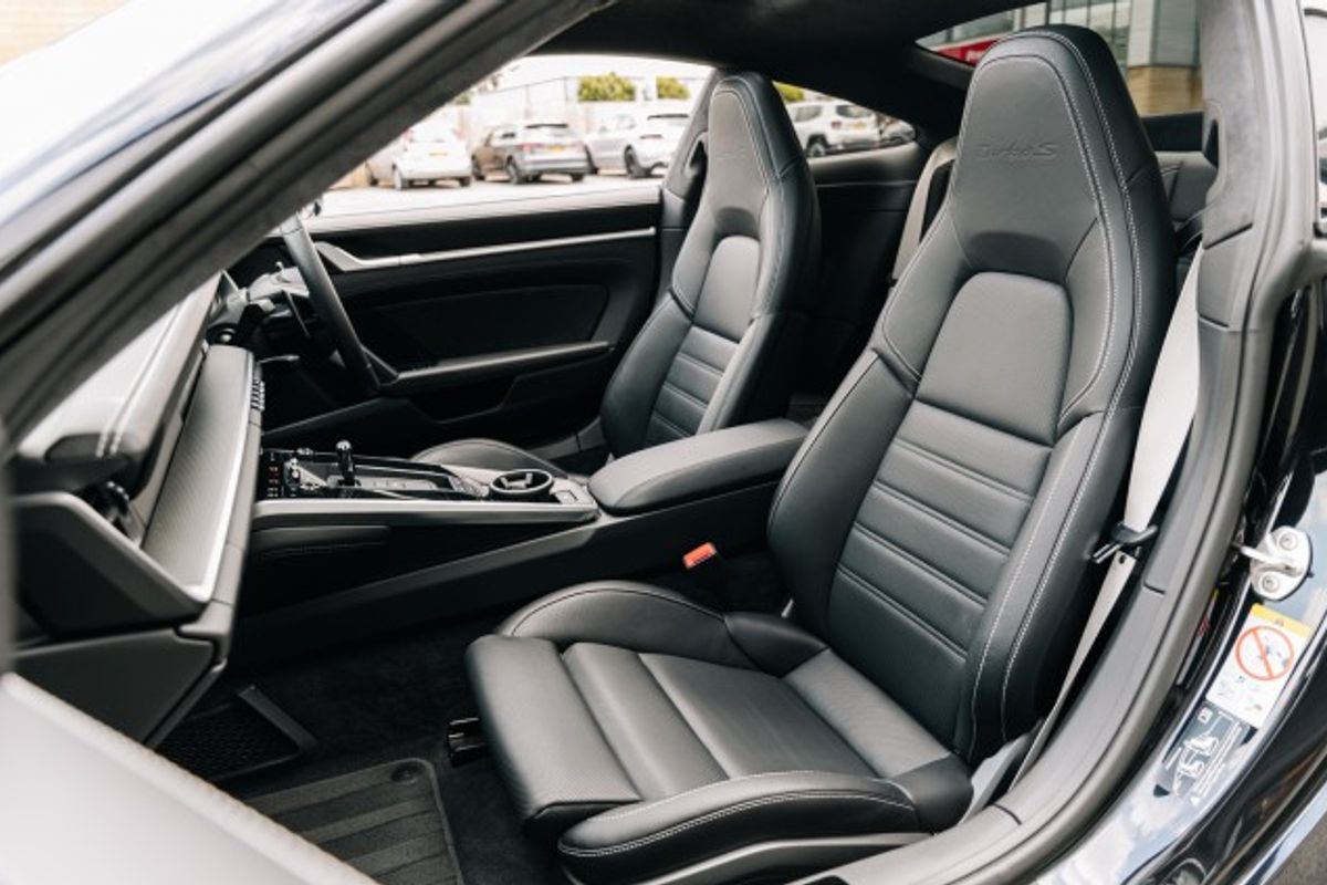 PORSCHE 911 COUPE 3.7 TURBO S PDK 2DR SEMI AUTOMATIC