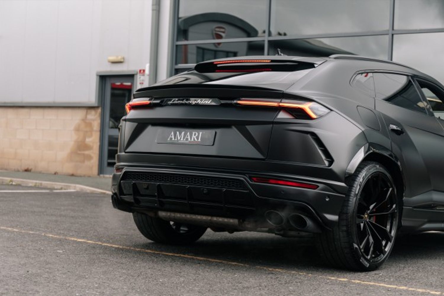 LAMBORGHINI URUS ESTATE 4.0 V8 5DR AUTOMATIC