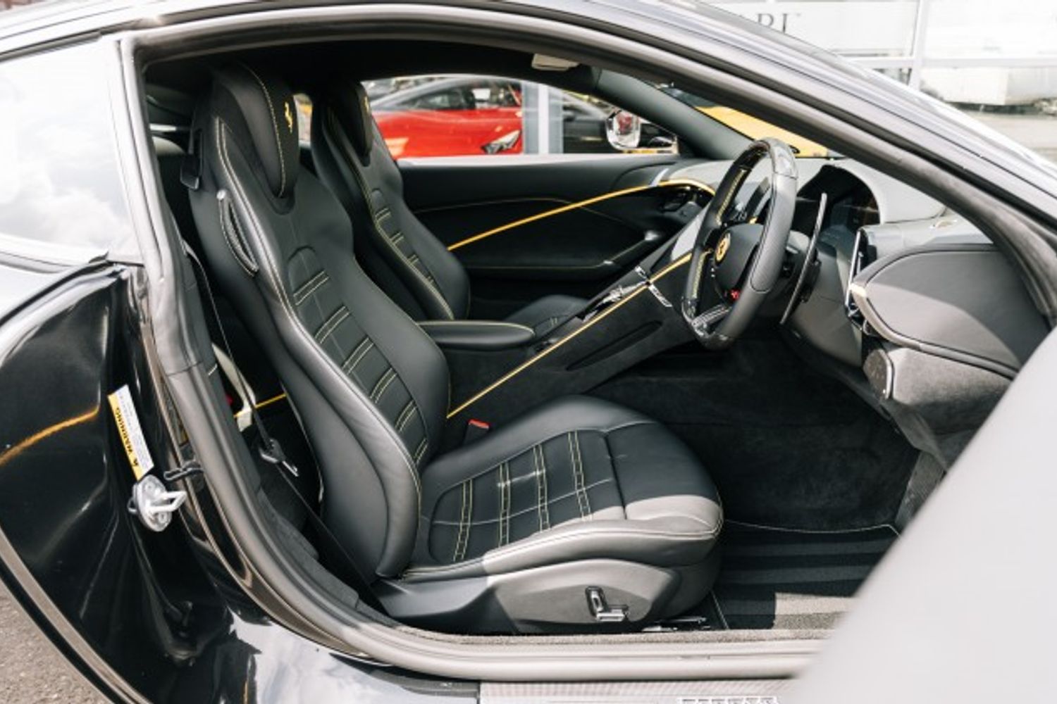 FERRARI ROMA BASE COUPE 3.9 BASE 2DR SEMI AUTOMATIC