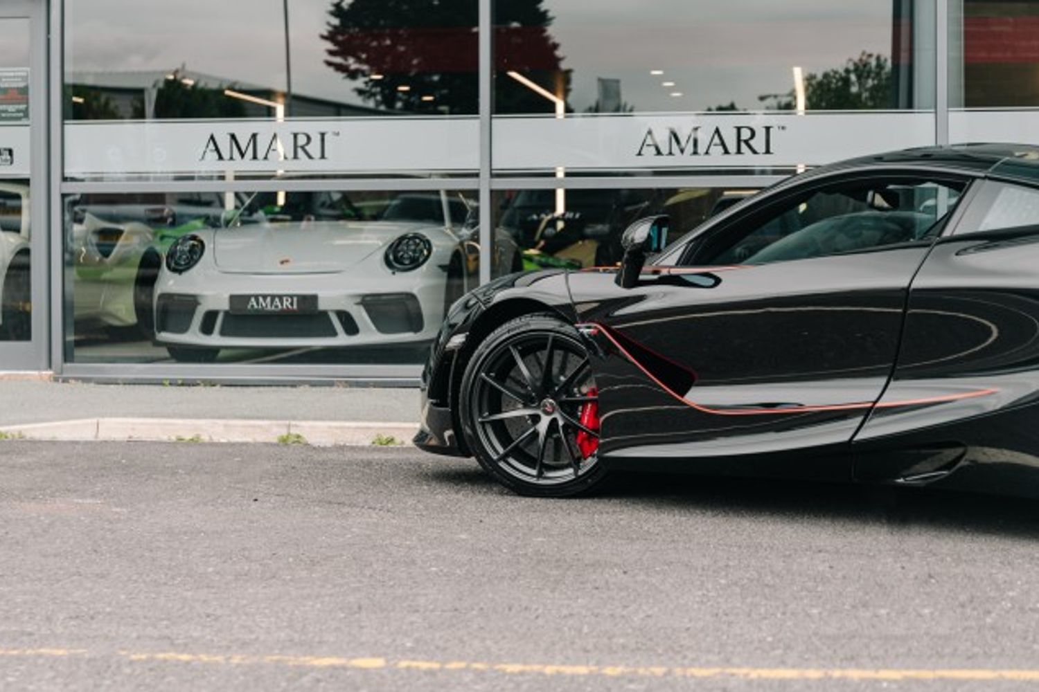 MCLAREN 720 COUPE 4.0 V8 SSG 2DR SEMI AUTOMATIC