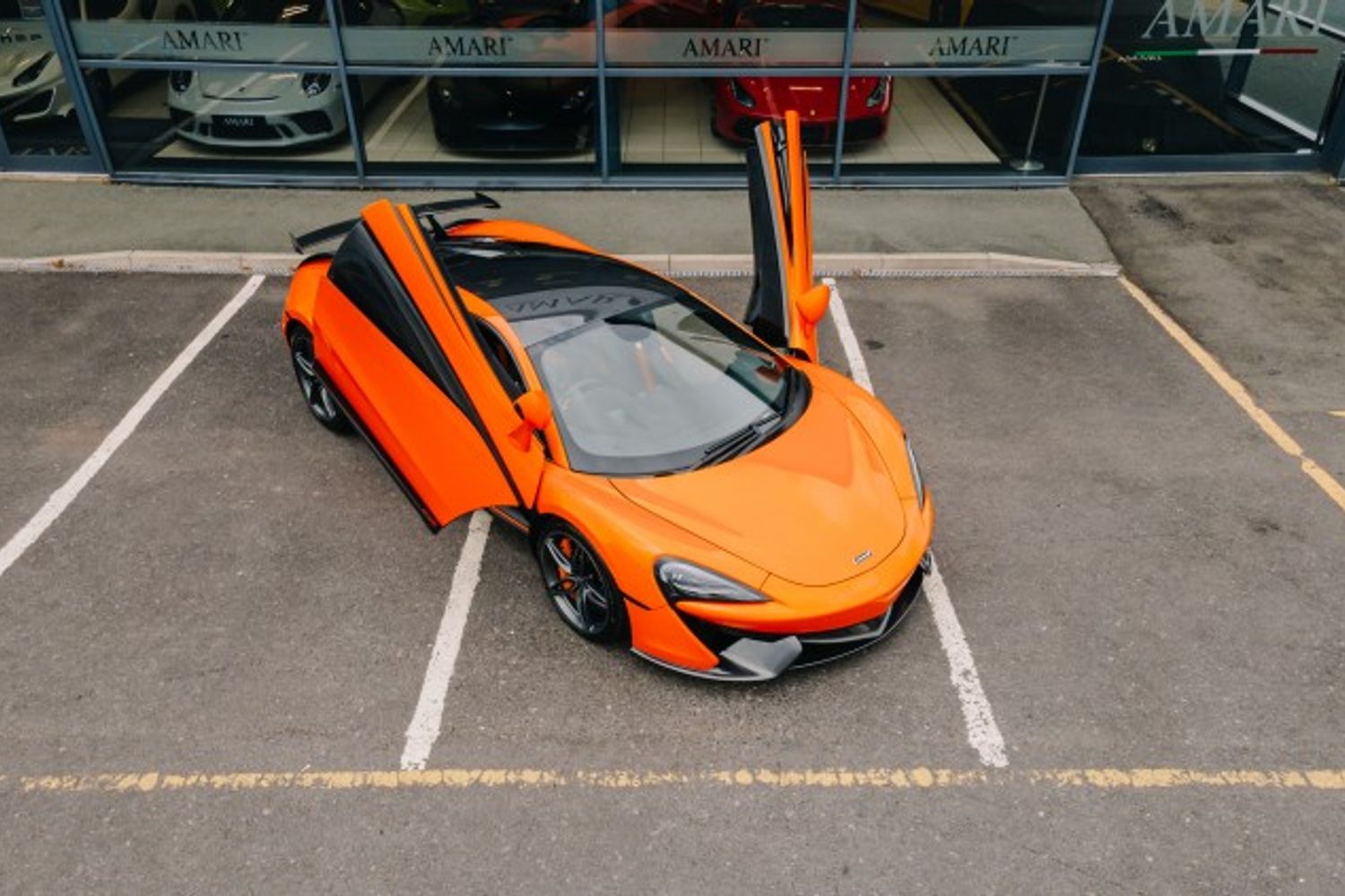 MCLAREN 570 COUPE 3.8 V8 SSG 2DR SEMI AUTOMATIC