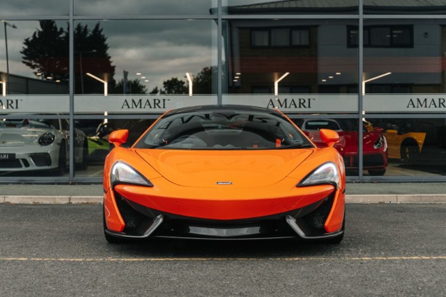 MCLAREN 570 COUPE 3.8 V8 SSG 2DR SEMI AUTOMATIC