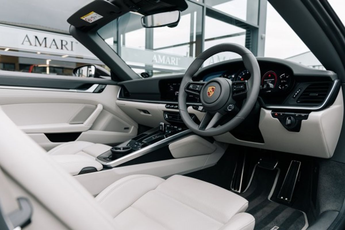 PORSCHE 911 CONVERTIBLE 3.0 CARRERA 4 PDK 2DR AUTOMATIC