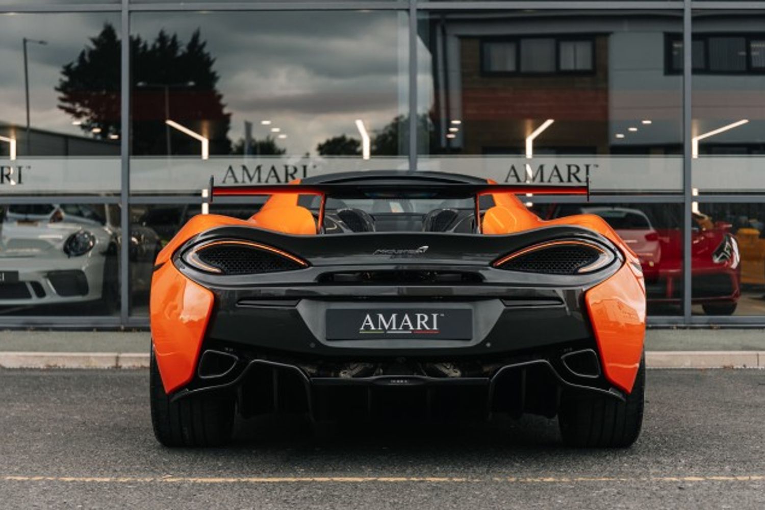 MCLAREN 570 COUPE 3.8 V8 SSG 2DR SEMI AUTOMATIC