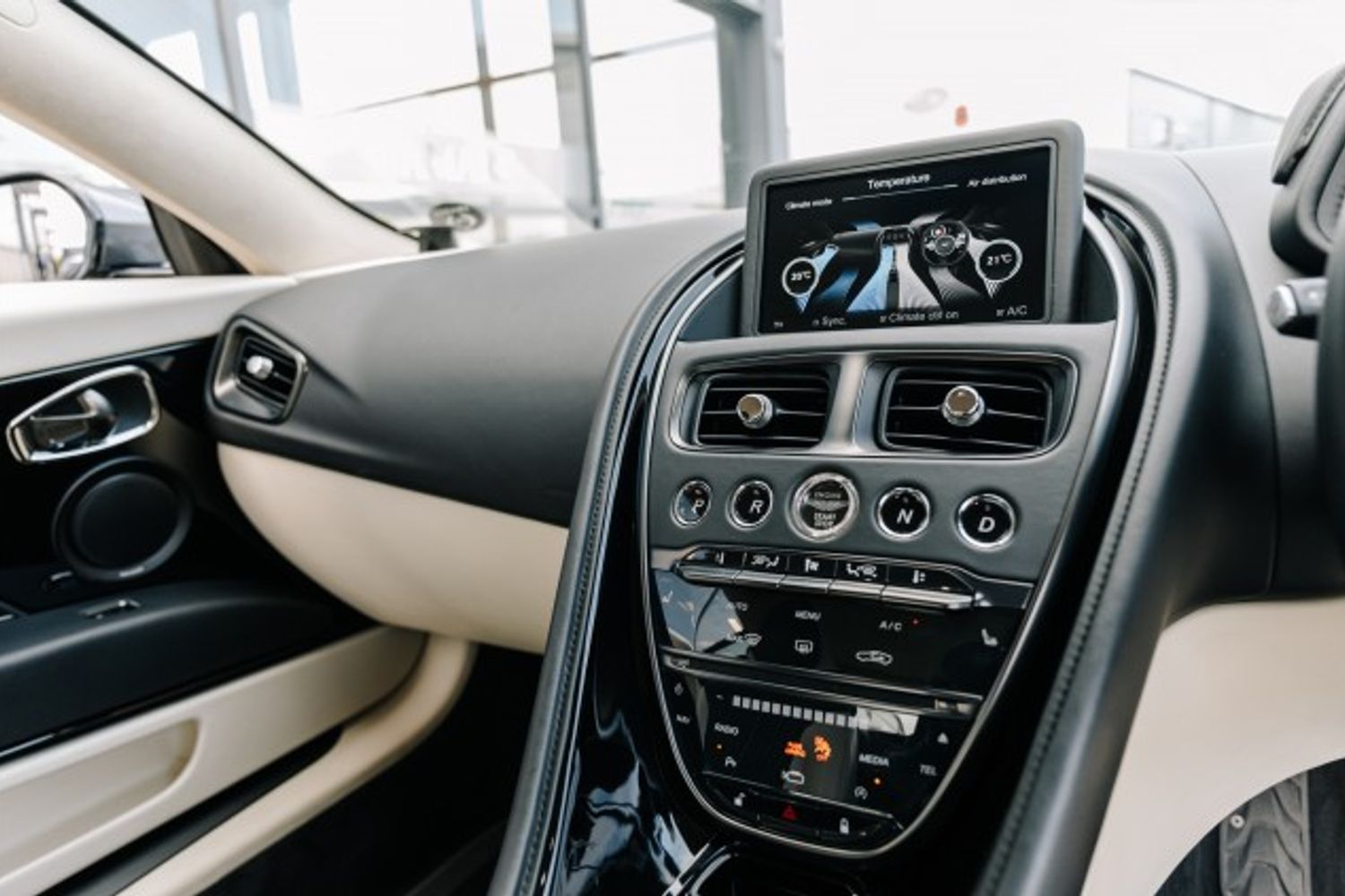 ASTON MARTIN DB11 COUPE 5.2 V12 2DR AUTOMATIC