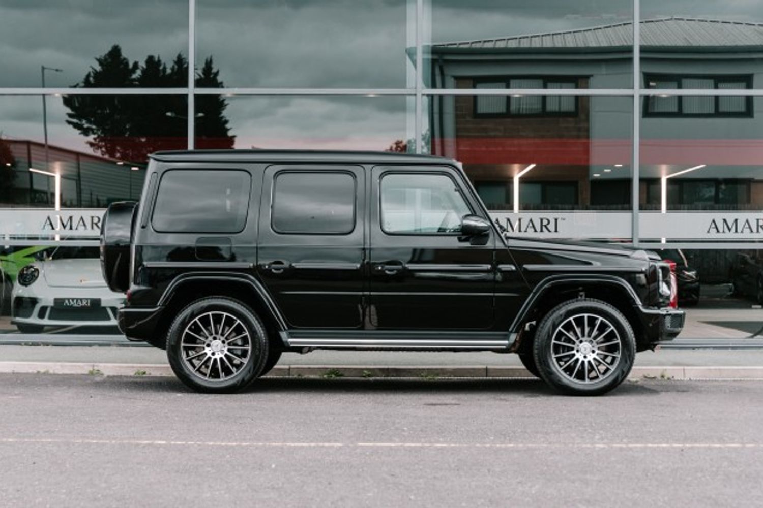 MERCEDES-BENZ G-CLASS G 400 D 4MATIC AMG LINE PREMIUM DIESEL ESTATE 2.9 G 400 D 4MATIC AMG LINE PREMIUM 5DR AUTOMATIC