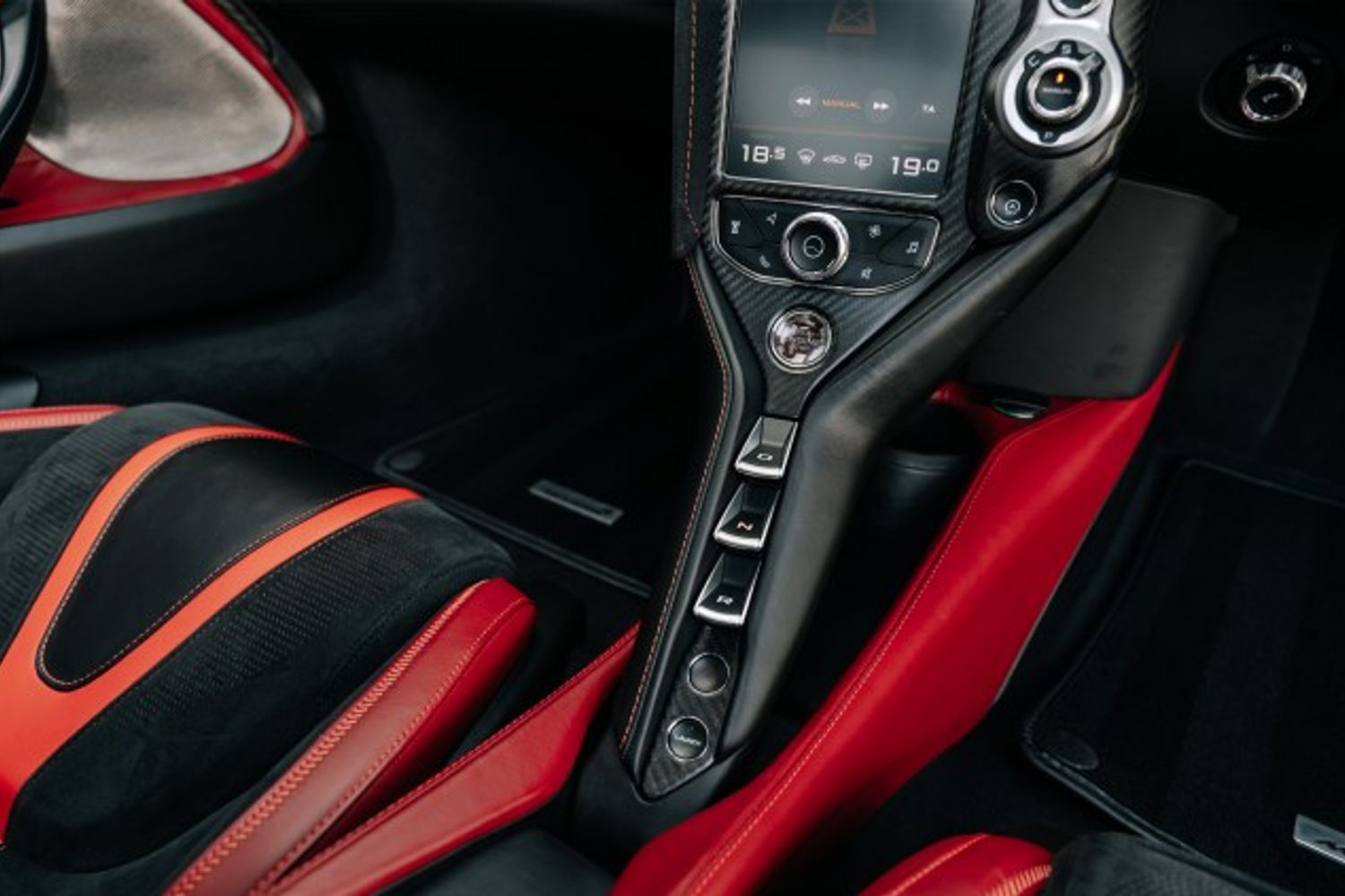 MCLAREN 720S V8 SSG COUPE 4.0 V8 SSG 2DR SEMI AUTOMATIC