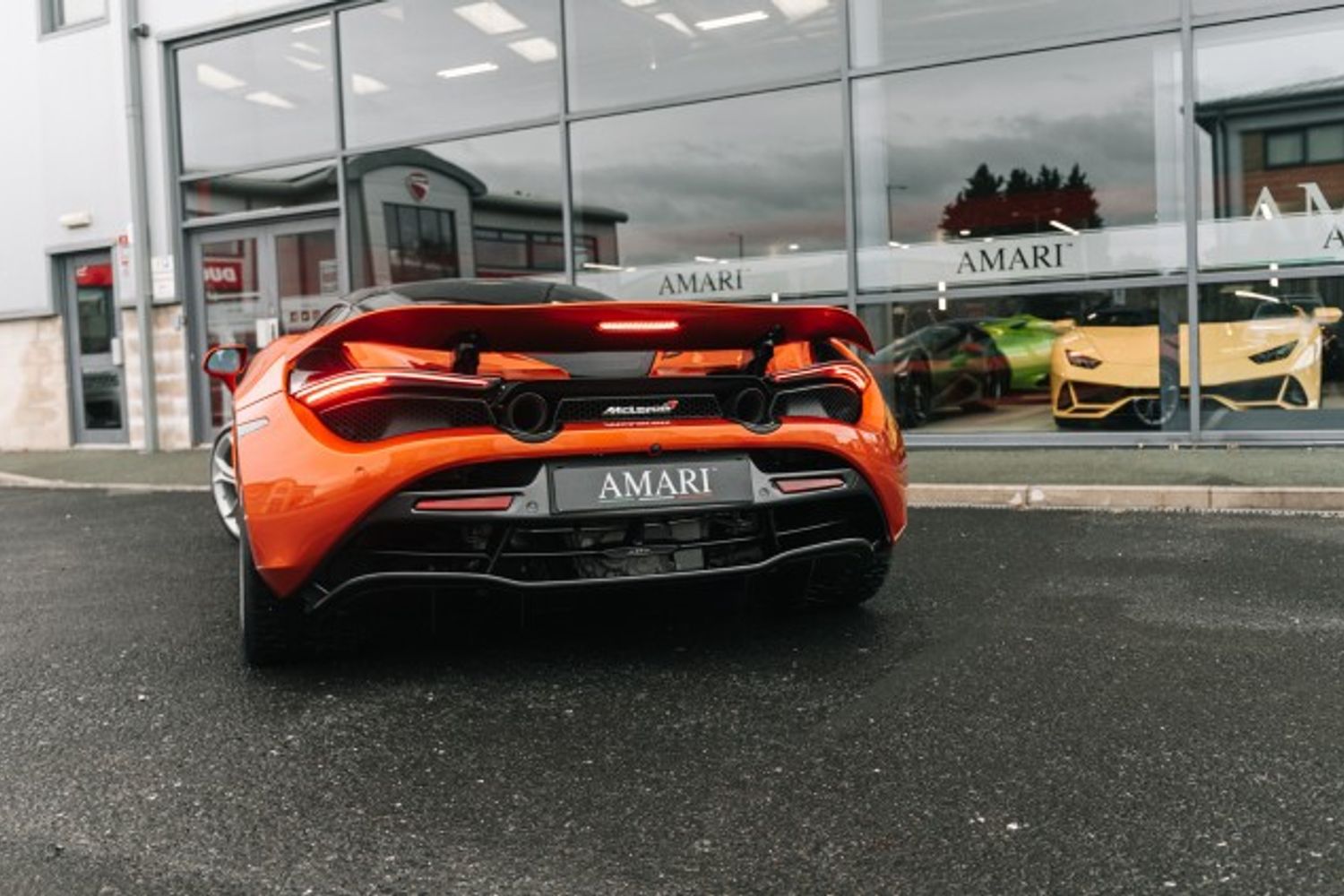 MCLAREN 720 COUPE 4.0 V8 SSG 2DR SEMI AUTOMATIC