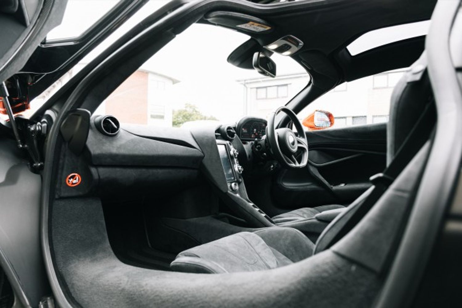MCLAREN 720 COUPE 4.0 V8 SSG 2DR SEMI AUTOMATIC