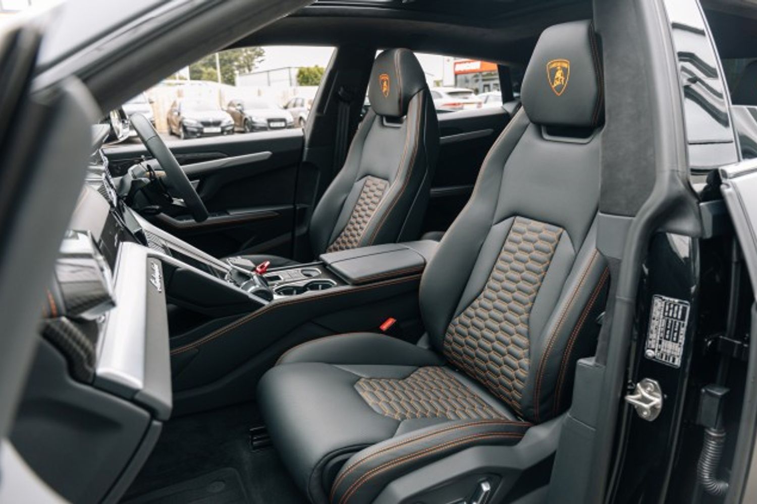 LAMBORGHINI URUS ESTATE 4.0 V8 5DR AUTOMATIC