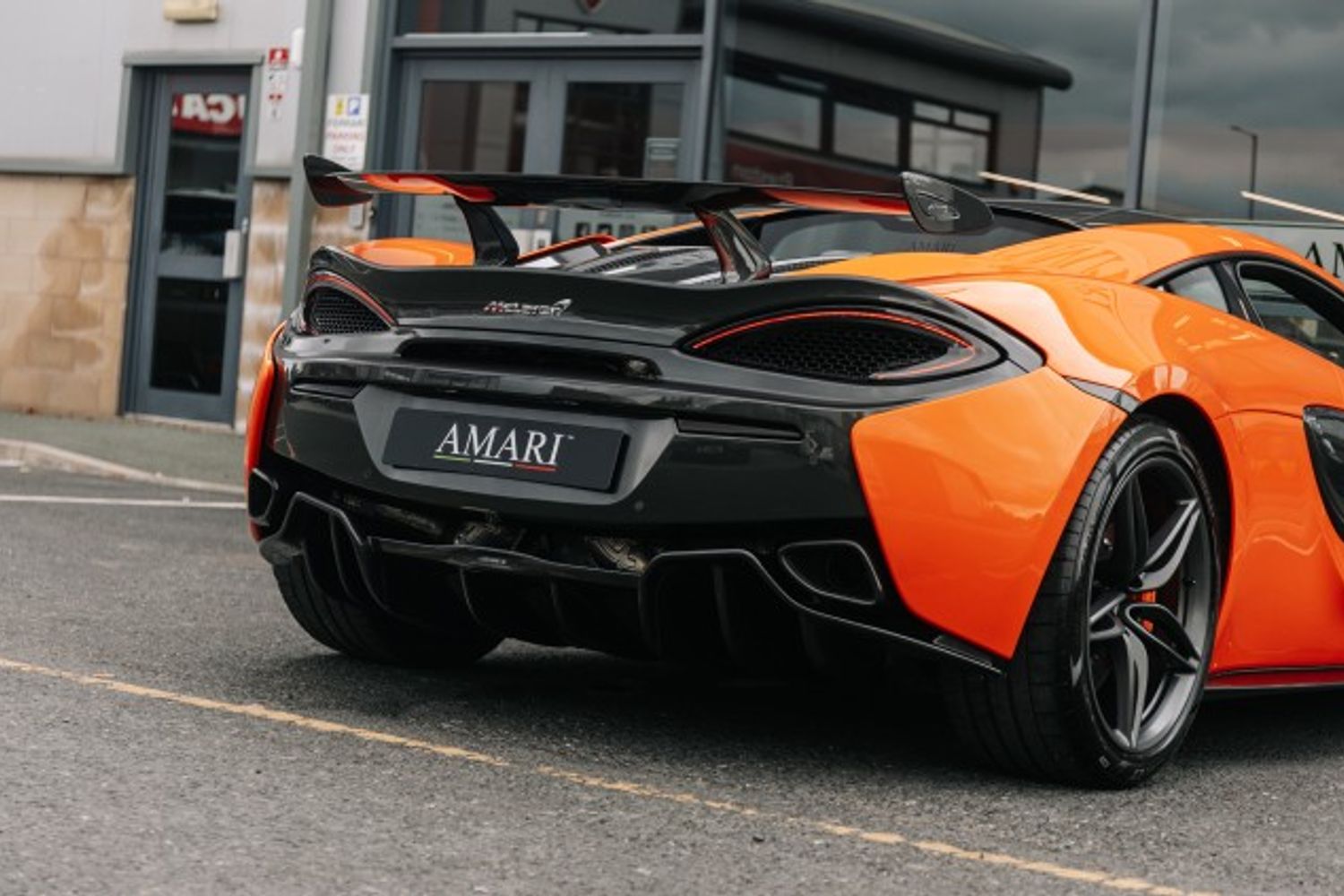 MCLAREN 570 COUPE 3.8 V8 SSG 2DR SEMI AUTOMATIC
