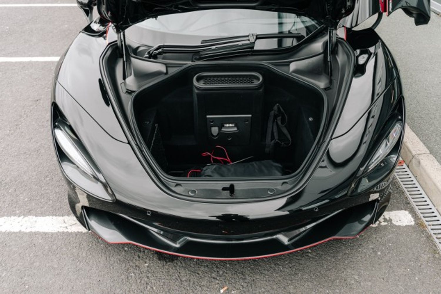 MCLAREN 720 COUPE 4.0 V8 SSG 2DR SEMI AUTOMATIC