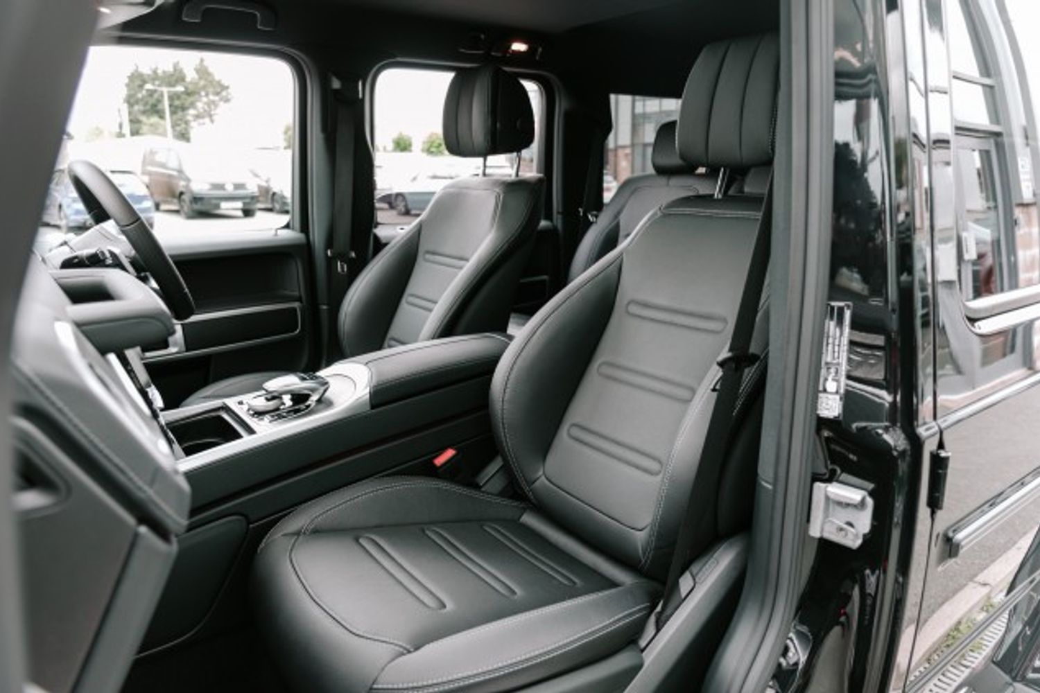 MERCEDES-BENZ G-CLASS G 400 D 4MATIC AMG LINE PREMIUM DIESEL ESTATE 2.9 G 400 D 4MATIC AMG LINE PREMIUM 5DR AUTOMATIC