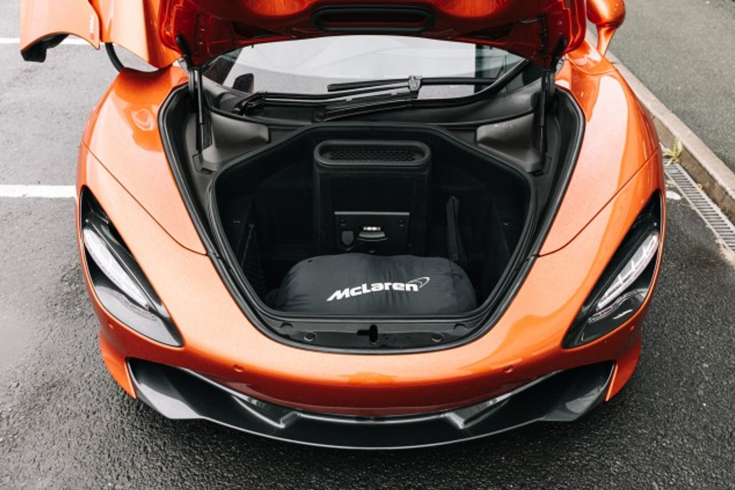 MCLAREN 720 COUPE 4.0 V8 SSG 2DR SEMI AUTOMATIC