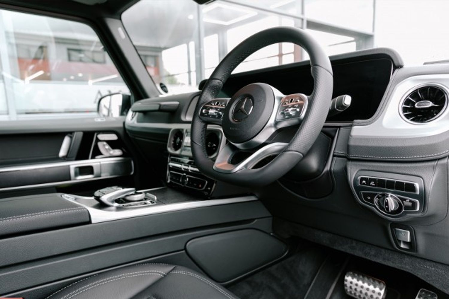 MERCEDES-BENZ G-CLASS G 400 D 4MATIC AMG LINE PREMIUM DIESEL ESTATE 2.9 G 400 D 4MATIC AMG LINE PREMIUM 5DR AUTOMATIC