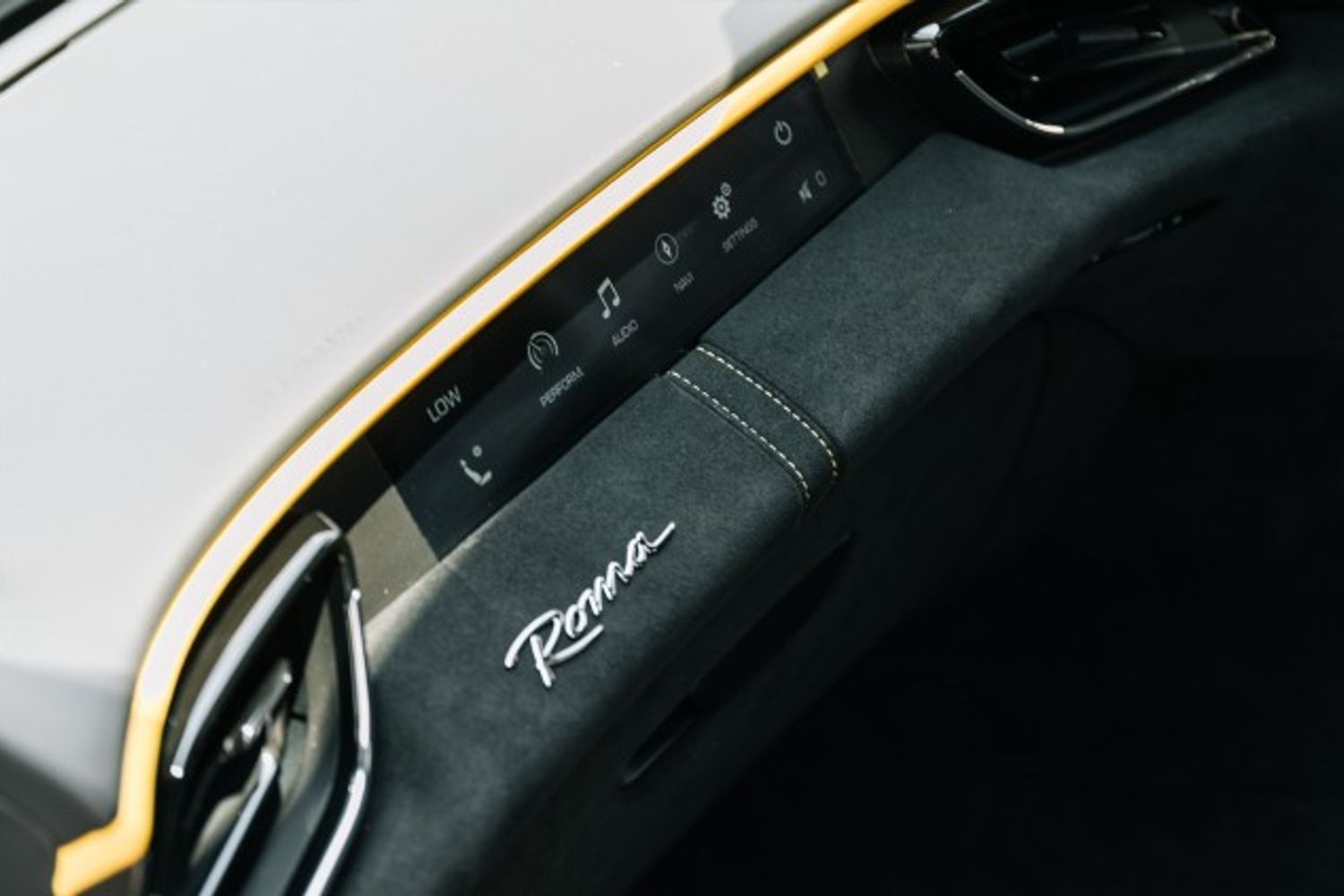 FERRARI ROMA BASE COUPE 3.9 BASE 2DR SEMI AUTOMATIC