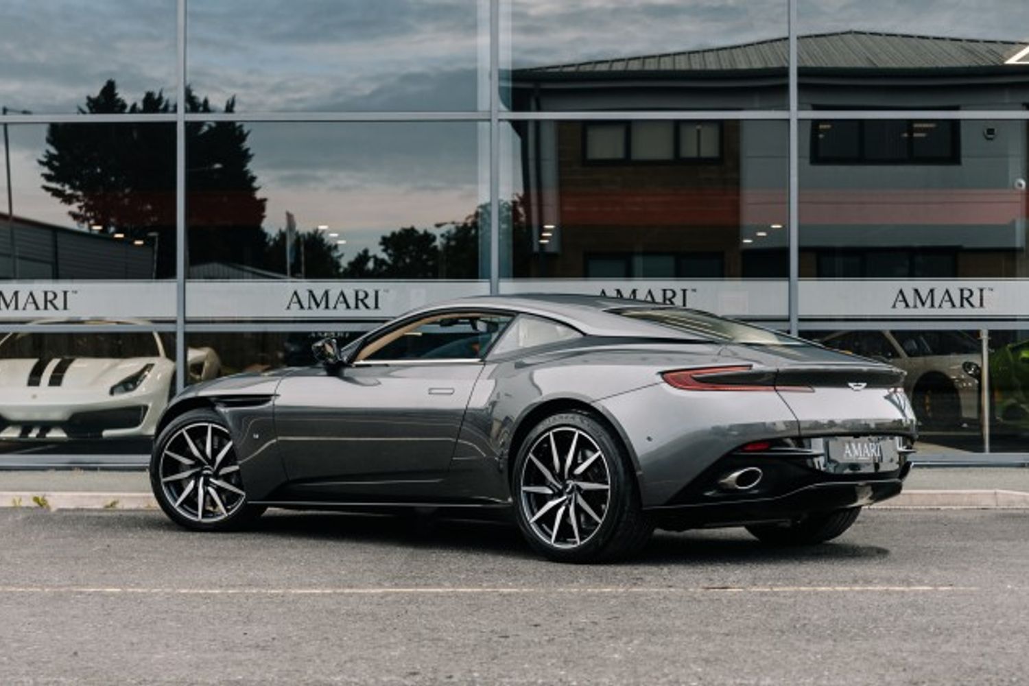 ASTON MARTIN DB11 COUPE 5.2 V12 2DR AUTOMATIC