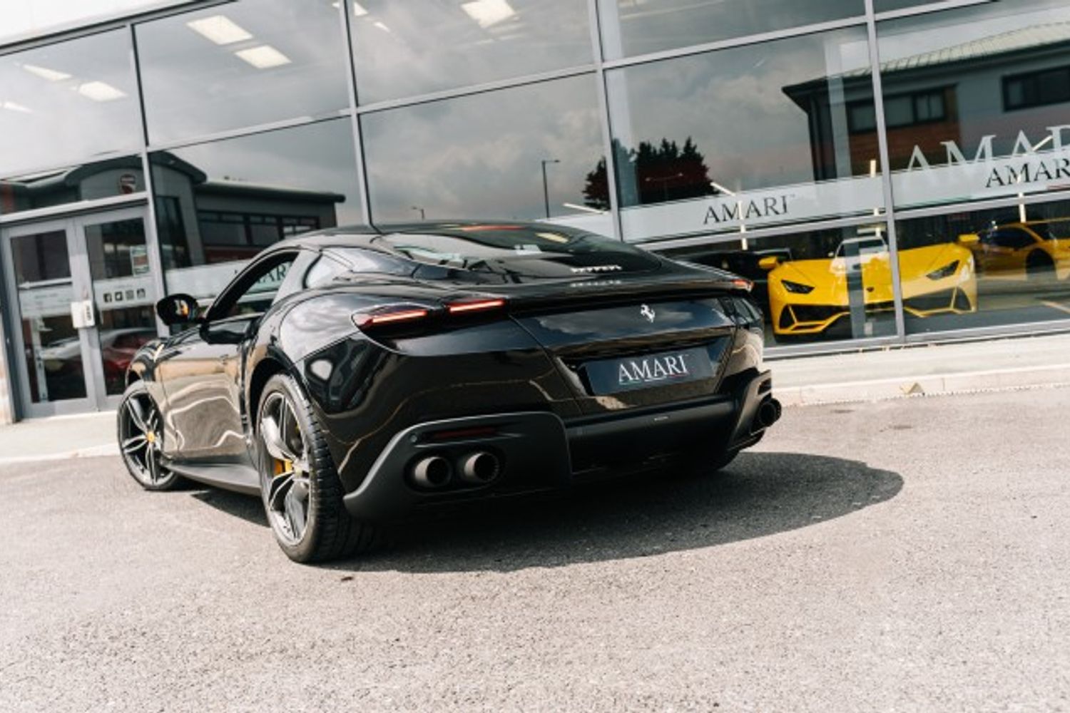 FERRARI ROMA BASE COUPE 3.9 BASE 2DR SEMI AUTOMATIC