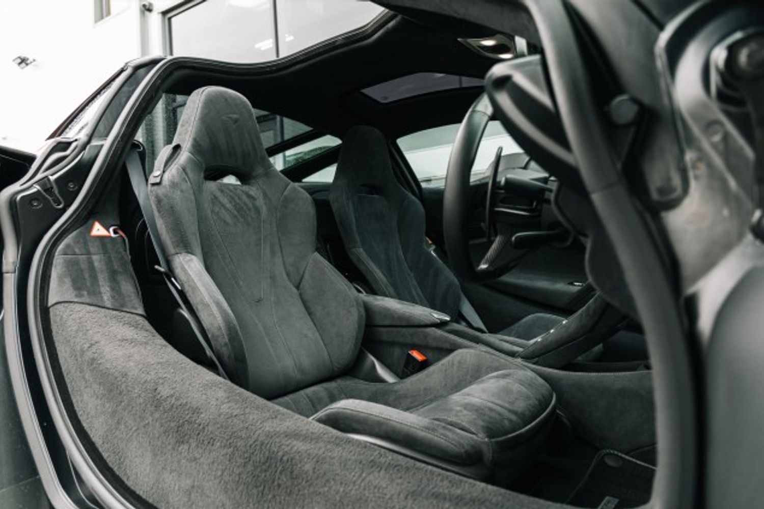 MCLAREN 720 COUPE 4.0 V8 SSG 2DR SEMI AUTOMATIC