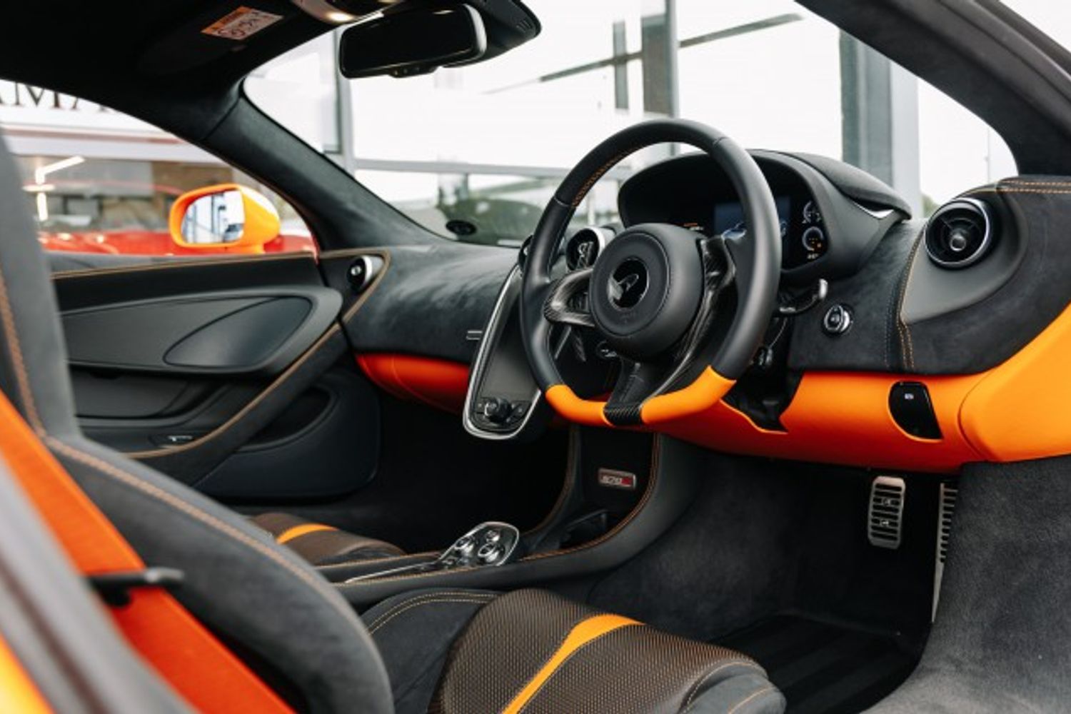 MCLAREN 570 COUPE 3.8 V8 SSG 2DR SEMI AUTOMATIC